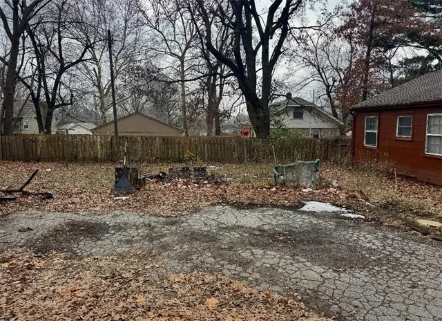 $120,000 | 7001 Raytown Road, Raytown, MO 64133