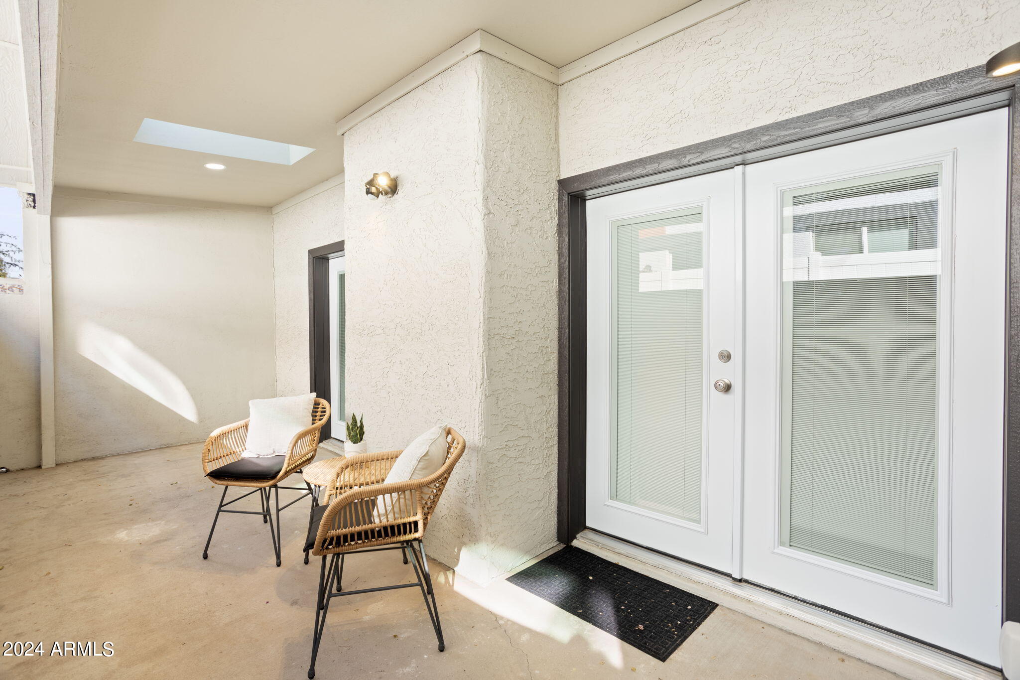 3136 North 38th Street, Unit 1 Phoenix, AZ 85018 - Photo 11 of 42 33-web-or-mls-3136-n-38th-st-1