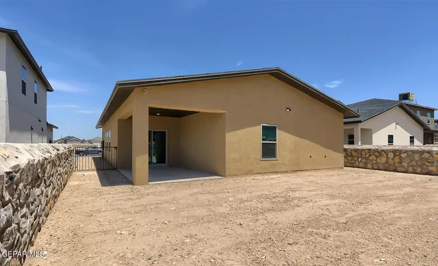 $291,950 | 449 Davis Greenwood Court, Vinton, TX 79821