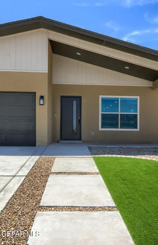 $291,950 | 449 Davis Greenwood Court, Vinton, TX 79821