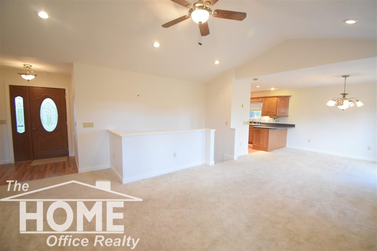 1320 East Bennington Road Owosso, MI 48867 - Photo 5 of 28