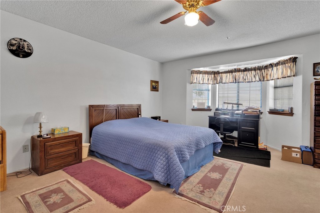 11574 Silver Rock Road Pinon Hills, CA 92372 - Photo 27 of 56