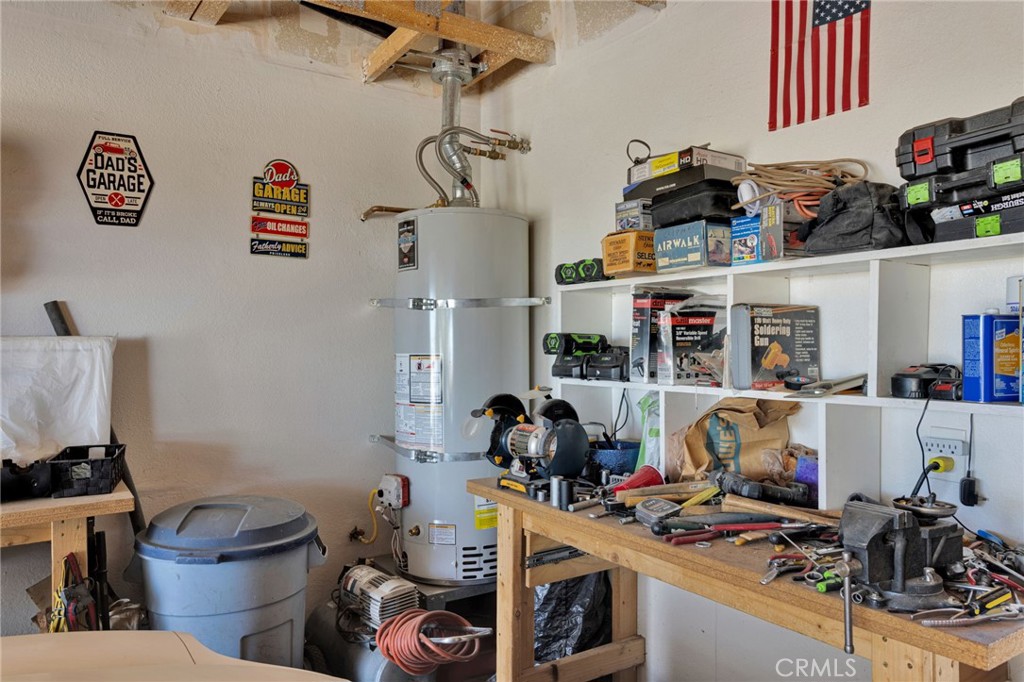 11574 Silver Rock Road Pinon Hills, CA 92372 - Photo 33 of 56