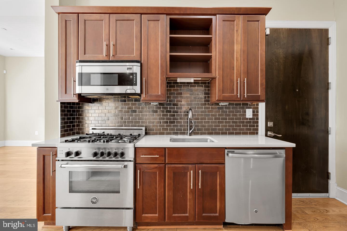 2009 Columbia Road Northwest, Unit 5 Washington, DC 20009 - Photo 8 of 16