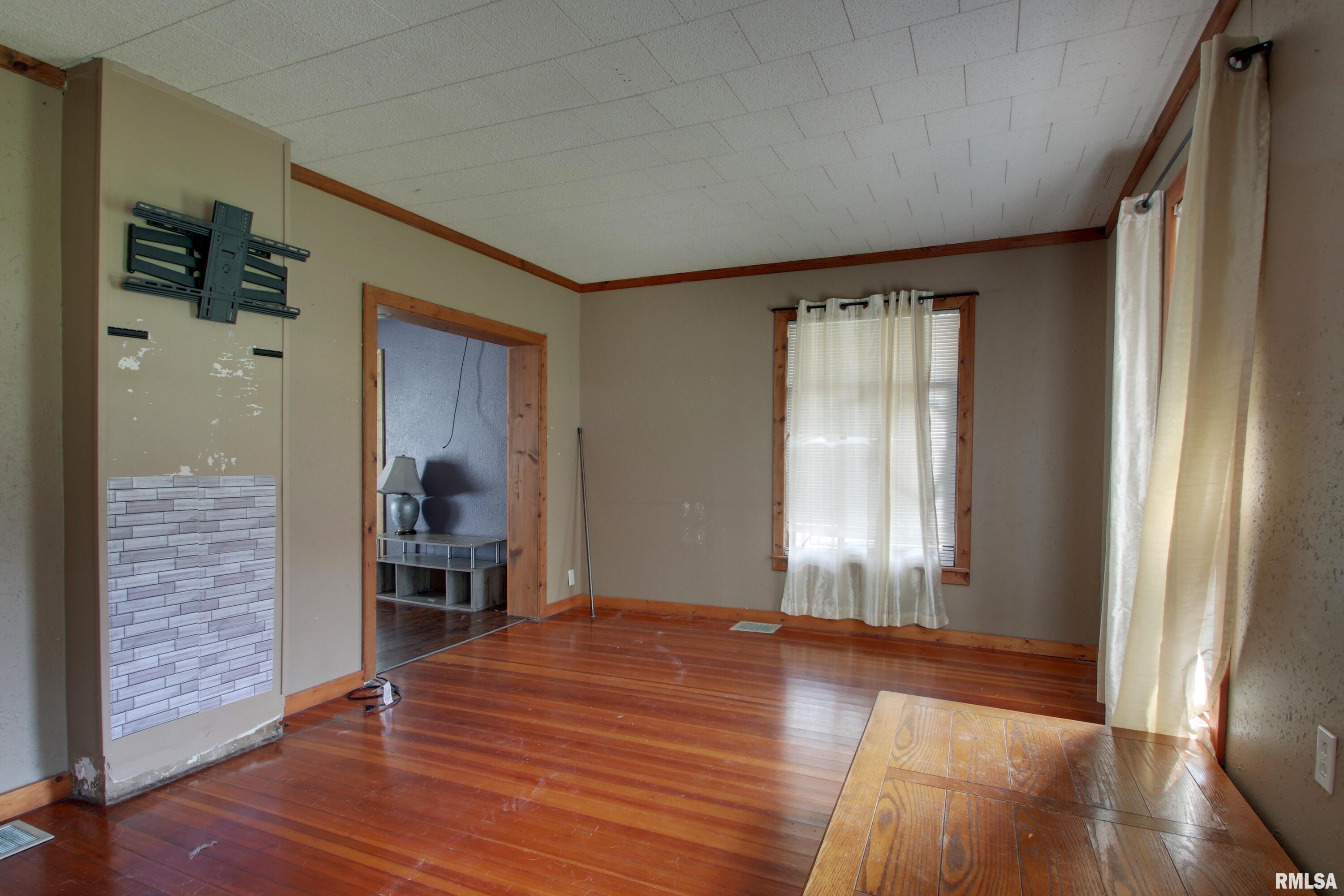 15 North Main Street Basco, IL 62313 - Photo 11 of 28