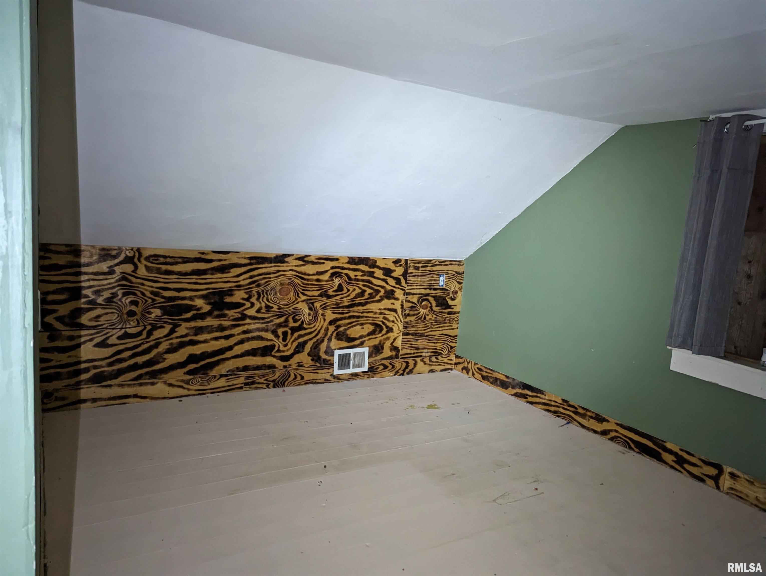 15 North Main Street Basco, IL 62313 - Photo 18 of 28