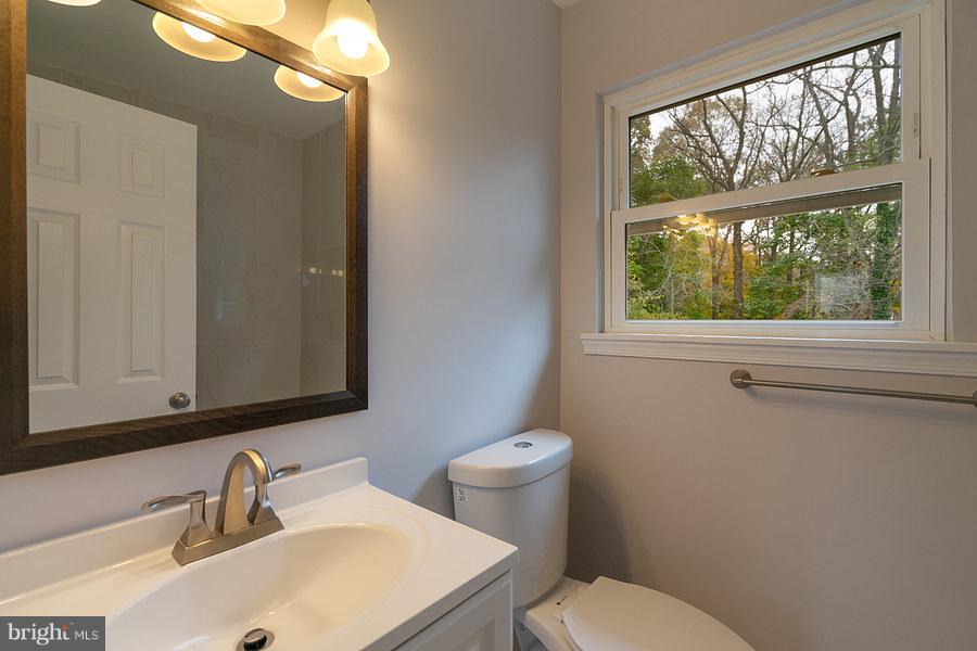 13312 Fort Washington Road Fort Washington, MD 20744 - Photo 13 of 30 Bath