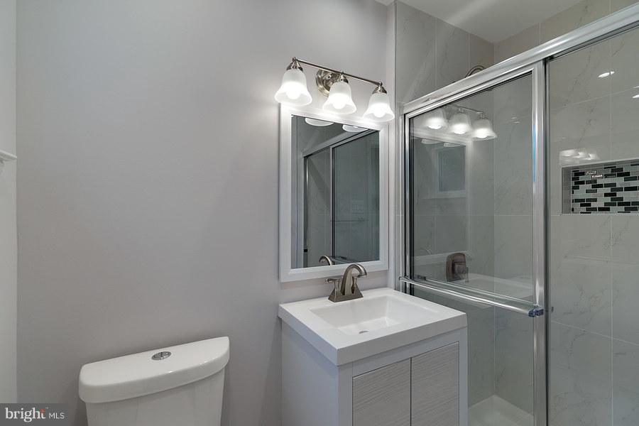 13312 Fort Washington Road Fort Washington, MD 20744 - Photo 15 of 30 Bath (Master)