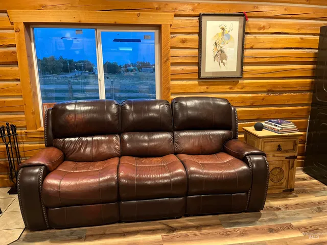 $255,000 | 1215 East 800th Street North, Richfield, ID 83349