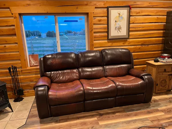 $255,000 | 1215 East 800th Street North, Richfield, ID 83349