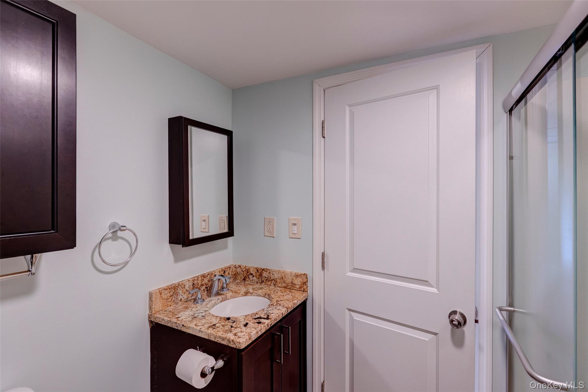 4 Low Road Wallkill, NY 12589 - Photo 38 of 50 cottage bathroom