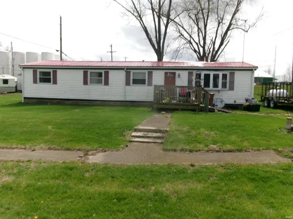 $85,000 | 104 East High Street, Wingate, IN 47994