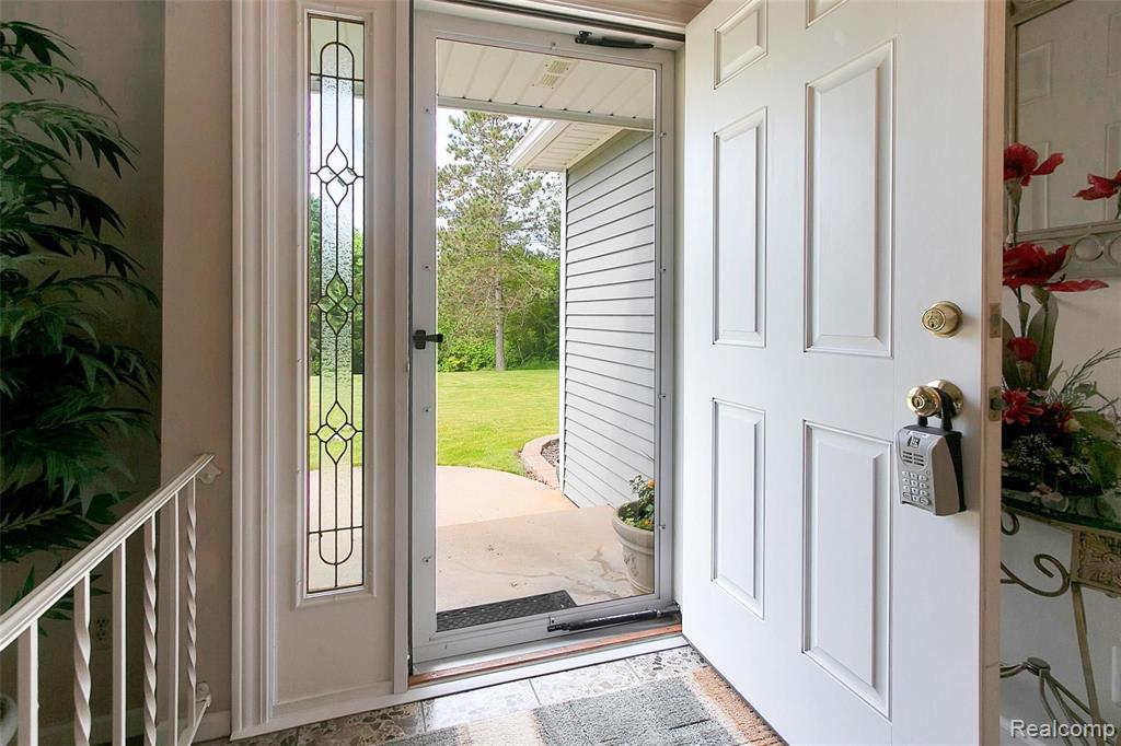 3147 East Highland Road Howell, MI 48855 - Photo 15 of 60