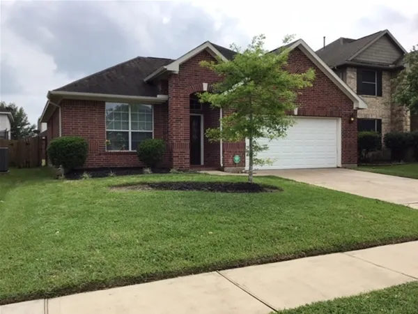 $2,135 | 8723 Rollick Drive, Tomball, TX 77375