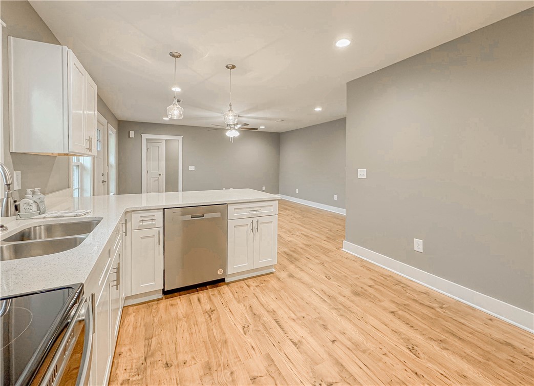 107 West Wesley Street Walhalla, SC 29691 - Photo 16 of 49