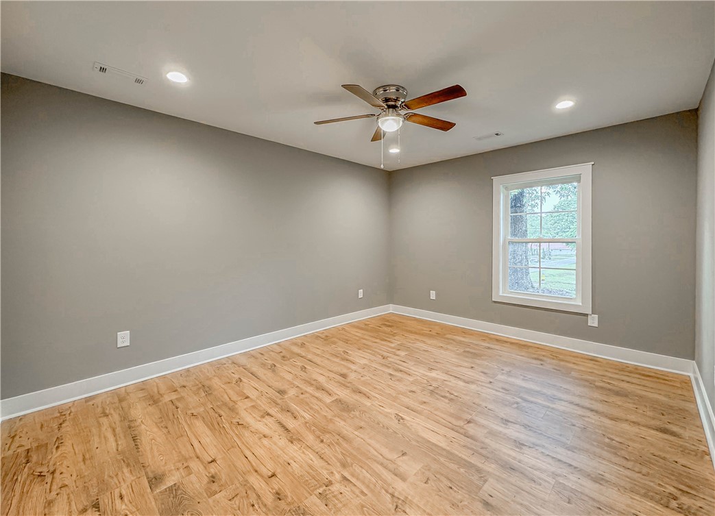 107 West Wesley Street Walhalla, SC 29691 - Photo 21 of 49