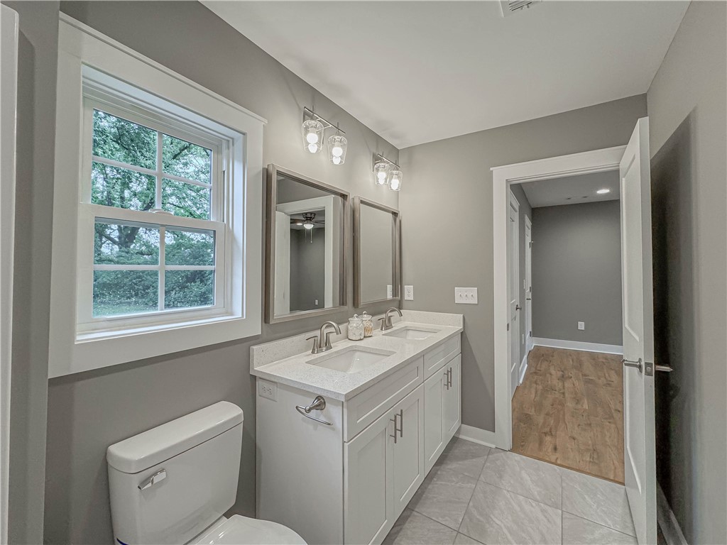 107 West Wesley Street Walhalla, SC 29691 - Photo 23 of 49