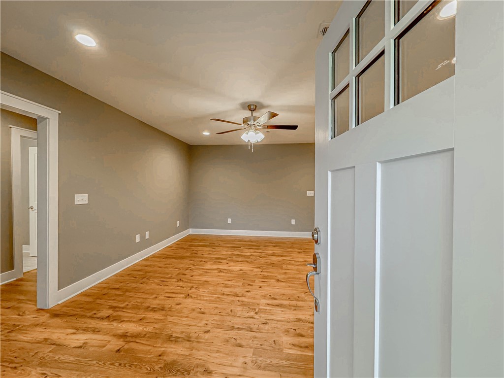 107 West Wesley Street Walhalla, SC 29691 - Photo 7 of 49