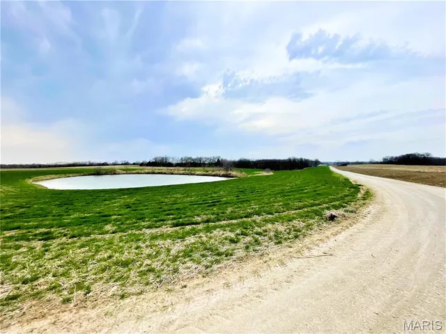 $737,500 | 0 145th Avenue, La Belle, MO 63447