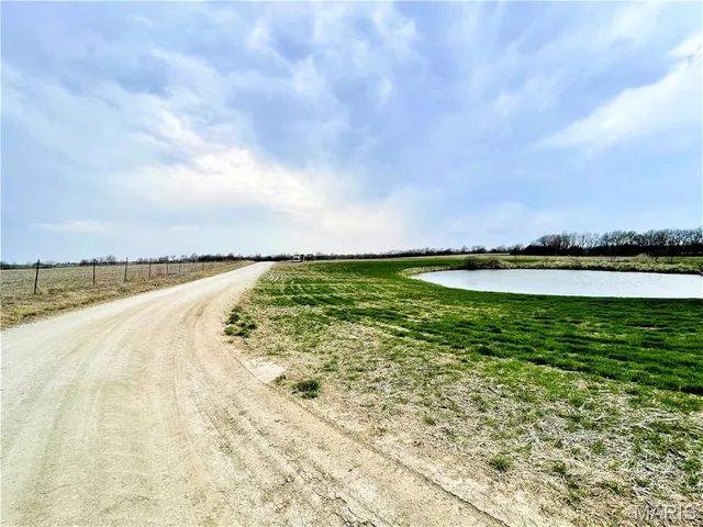 $737,500 | 0 145th Avenue, La Belle, MO 63447