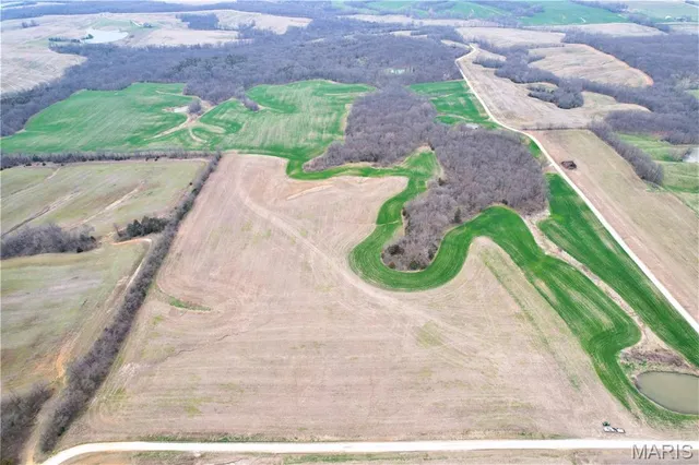 $737,500 | 0 145th Avenue, La Belle, MO 63447