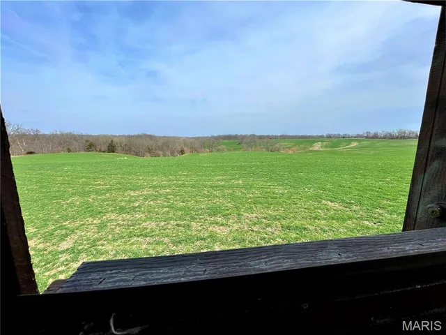 $737,500 | 0 145th Avenue, La Belle, MO 63447