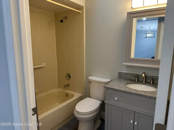 $2,000 | 976 South Fork Circle, Melbourne, FL 32901