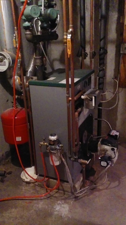 28 Knower Road Westminster, MA 01473 - Photo 18 of 18 a room with gym equipment