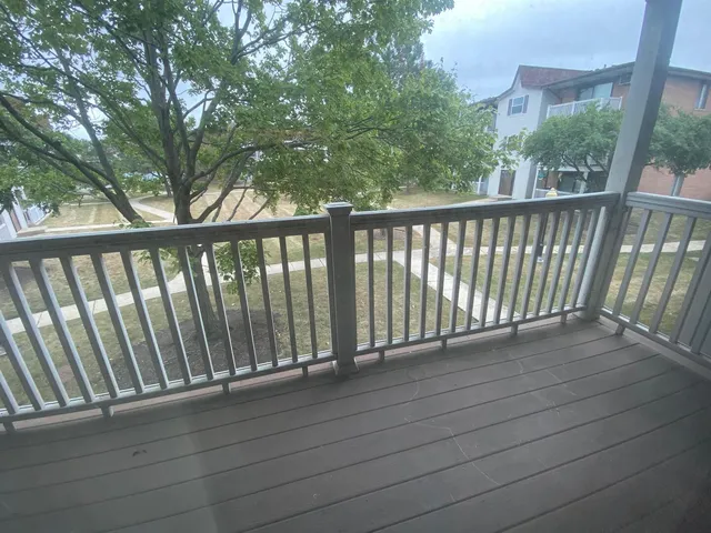 $1,700 | 125 North Gregory Street, Unit 10, Aurora, IL 60504