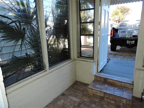 $1,550 | 61 81st Avenue, Unit 2, Treasure Island, FL 33706