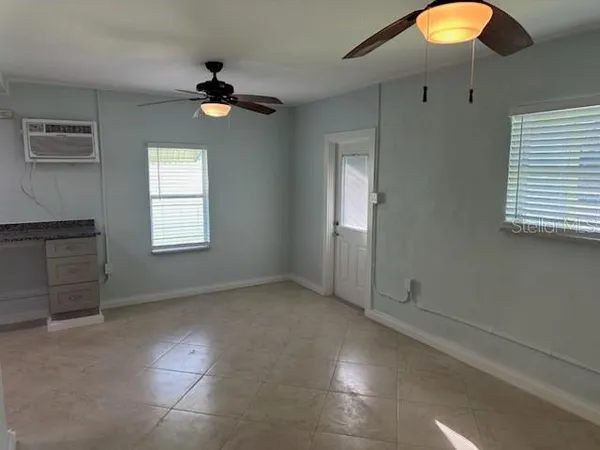 $1,550 | 61 81st Avenue, Unit 2, Treasure Island, FL 33706