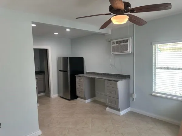 $1,550 | 61 81st Avenue, Unit 2, Treasure Island, FL 33706