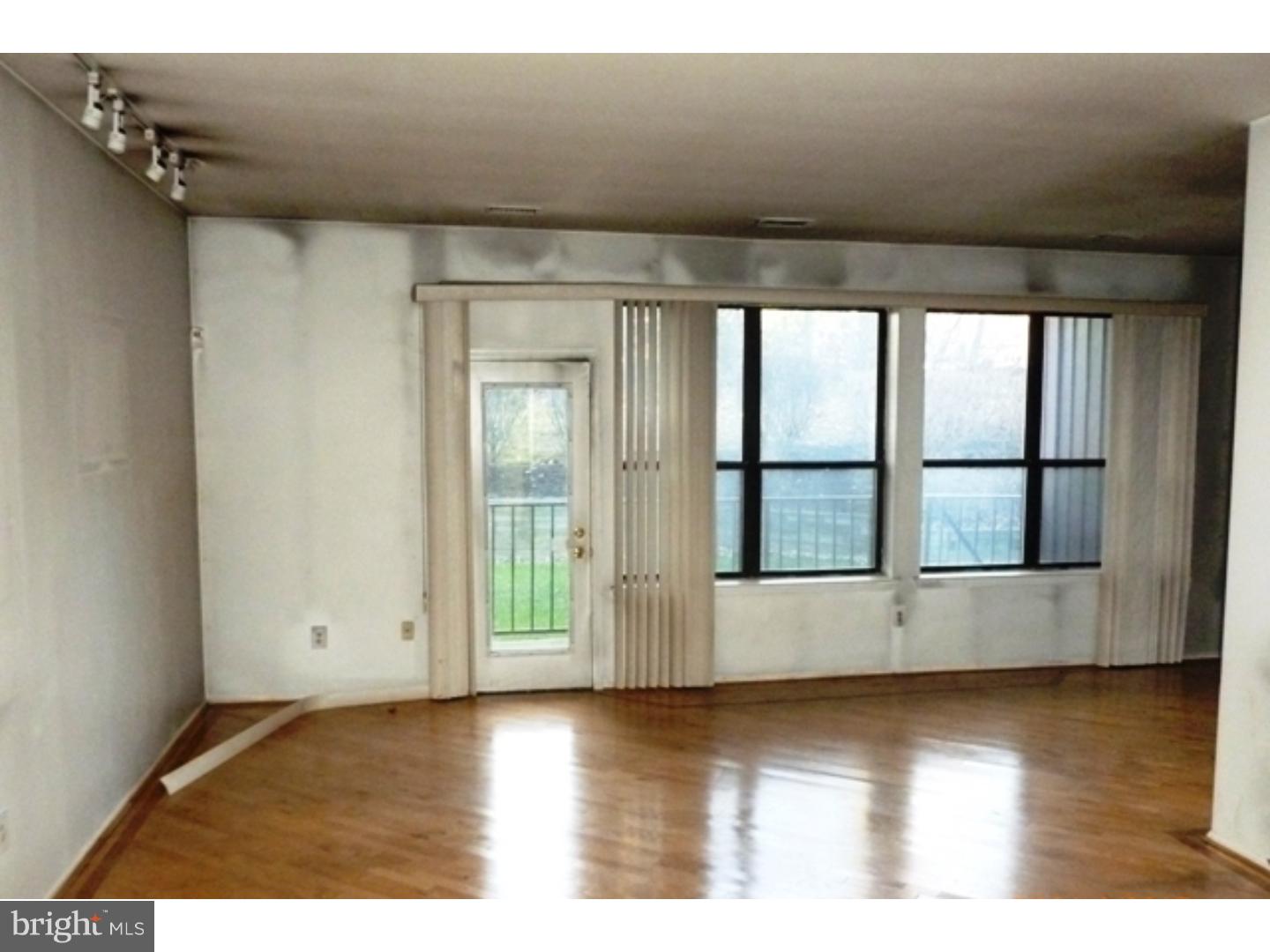 301 Byberry Road, Unit G25 Philadelphia, PA 19116 - Photo 5 of 21 Gallery Image 5