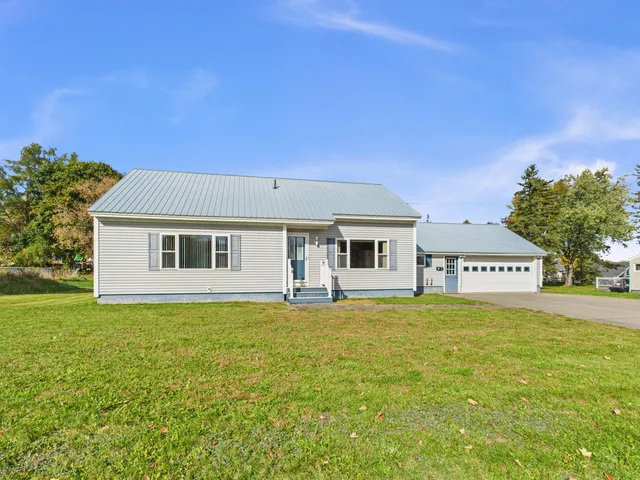 $299,900 | 71 Garden Circle, Caribou, ME 04736