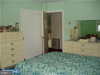 9205 Pine Road Philadelphia, PA 19115 - Photo 8 of 11