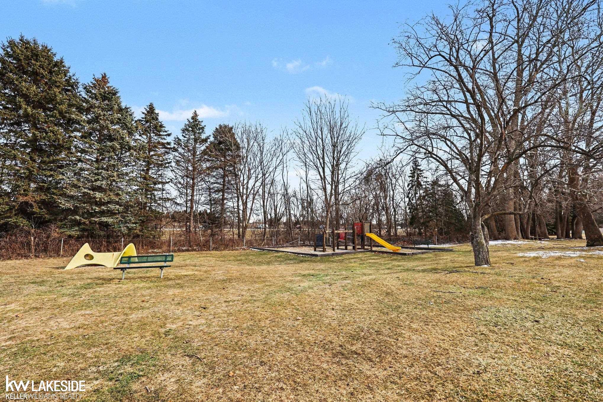 11518 Messmore Road, Unit 44 Utica, MI 48317 - Photo 17 of 21