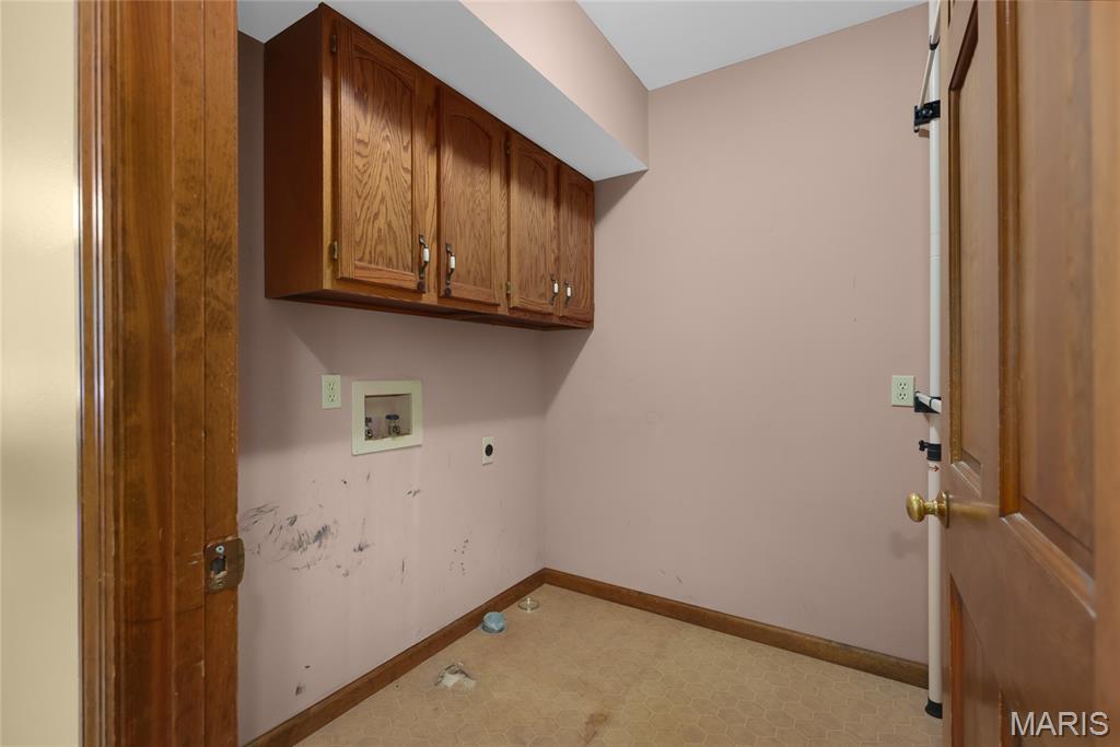 17106 Chaise Ridge Road Chesterfield, MO 63005 - Photo 16 of 50