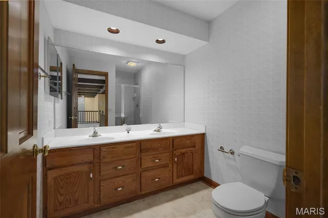 $720,000 | 17106 Chaise Ridge Road, Chesterfield, MO 63005