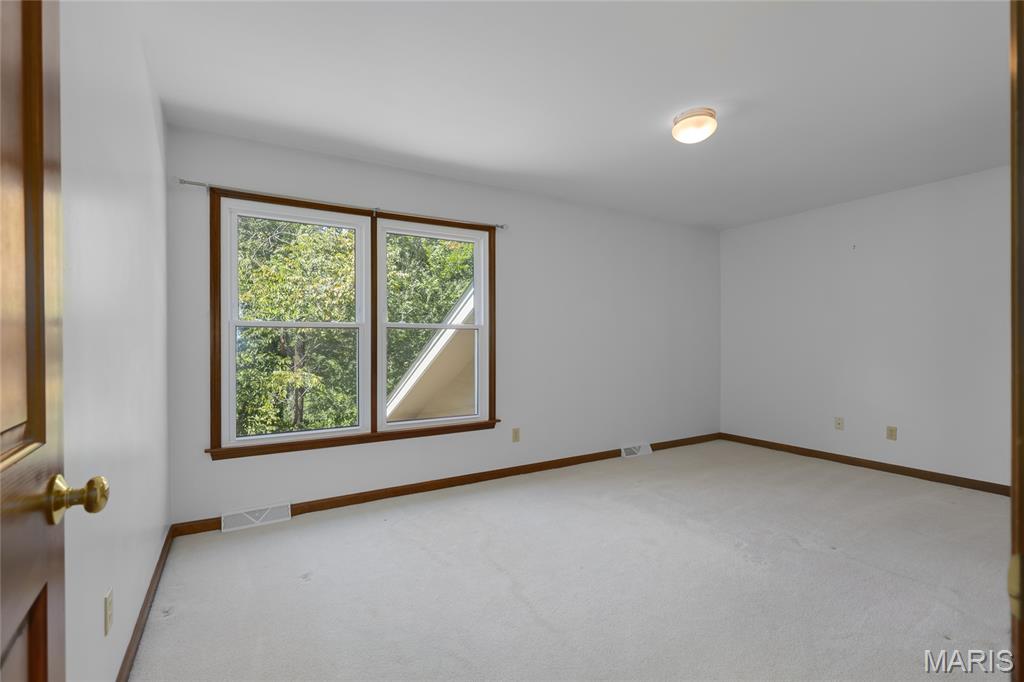 17106 Chaise Ridge Road Chesterfield, MO 63005 - Photo 26 of 50