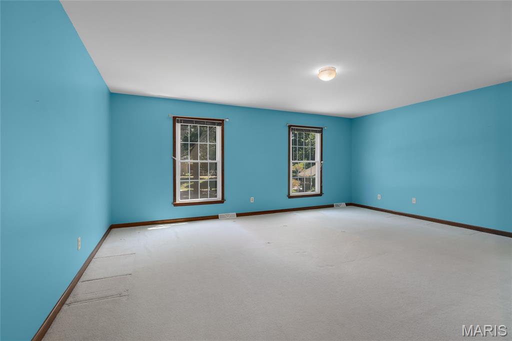 17106 Chaise Ridge Road Chesterfield, MO 63005 - Photo 27 of 50