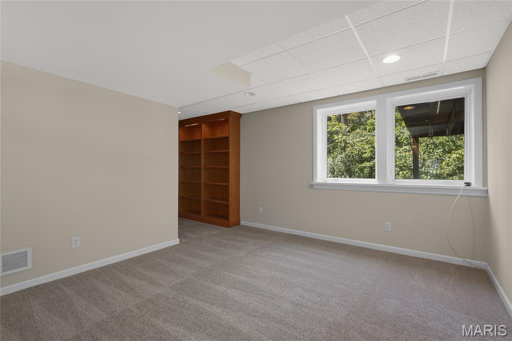 17106 Chaise Ridge Road Chesterfield, MO 63005 - Photo 34 of 50