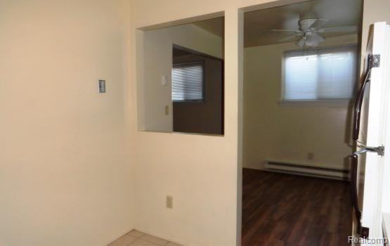 207 Summit Ridge Drive, Unit A White Lake, MI 48386 - Photo 3 of 9