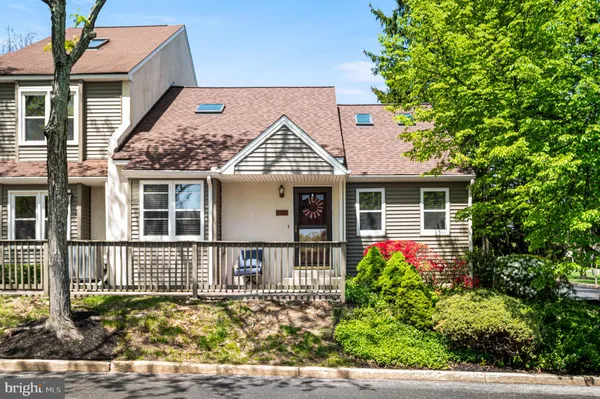 $397,000 | 1005 St Michaels Court, Unit 1005, Chester Springs, PA 19425