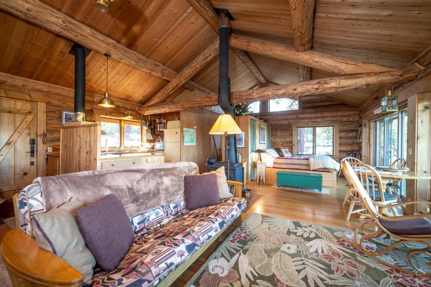 17310 Snow Creek Road Bend, OR 97703 - Photo 6 of 16 Additional Photo