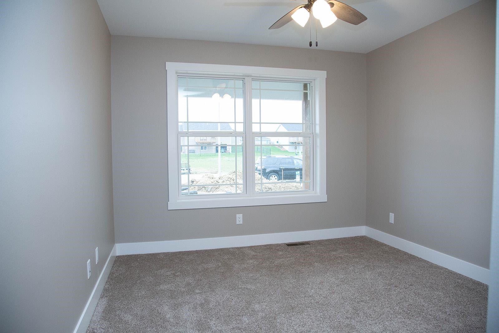 2168 Cheyenne Way Dubuque, IA 52002 - Photo 32 of 41 Gallery Image 32