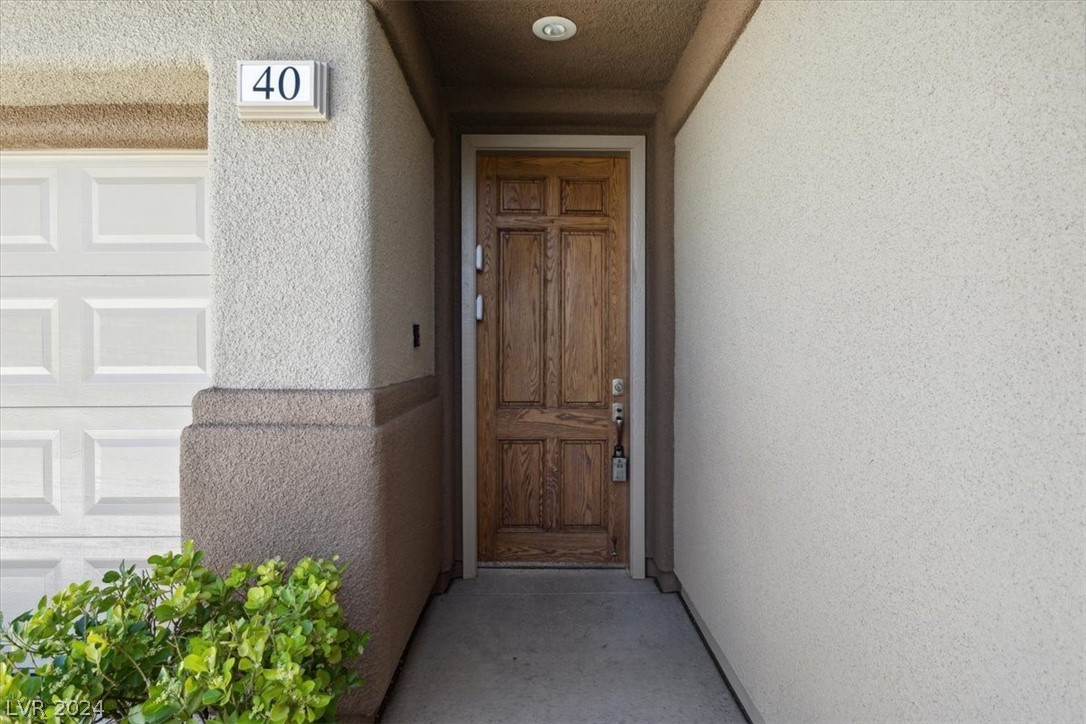 40 Emerald Dunes Circle Henderson, NV 89052 - Photo 11 of 46