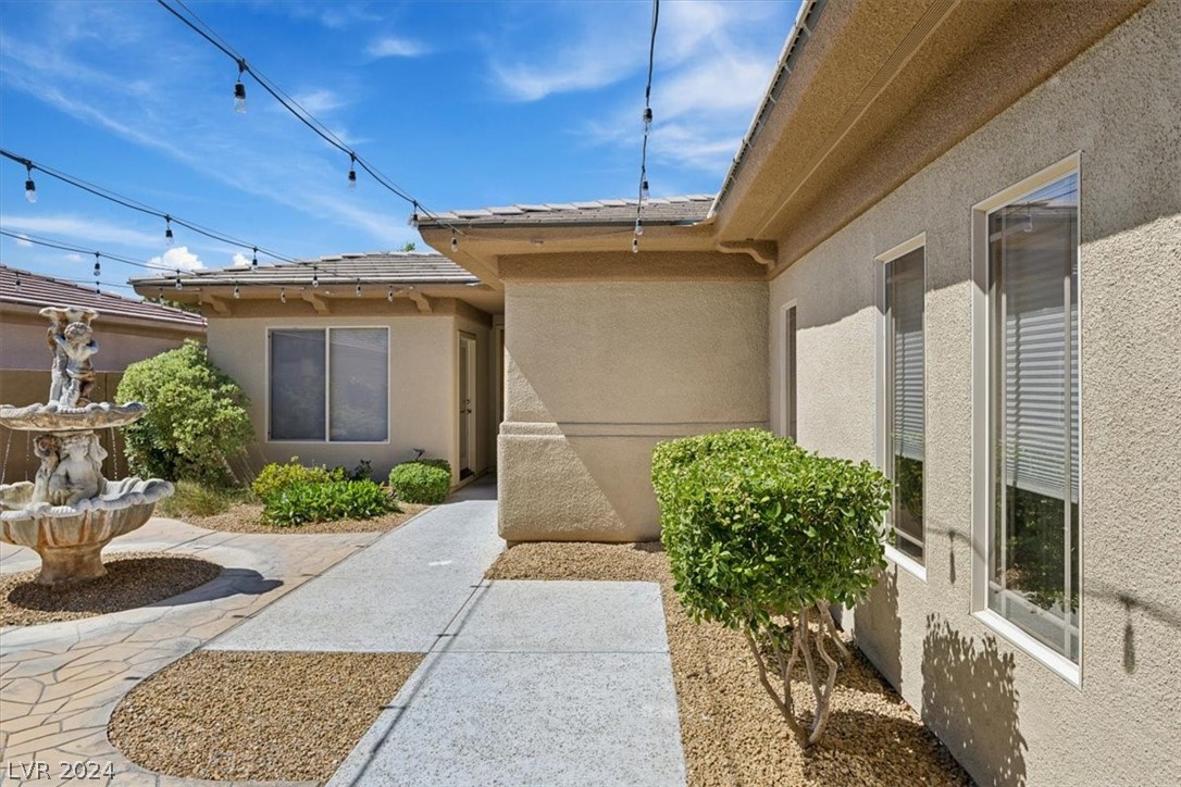 40 Emerald Dunes Circle Henderson, NV 89052 - Photo 13 of 46