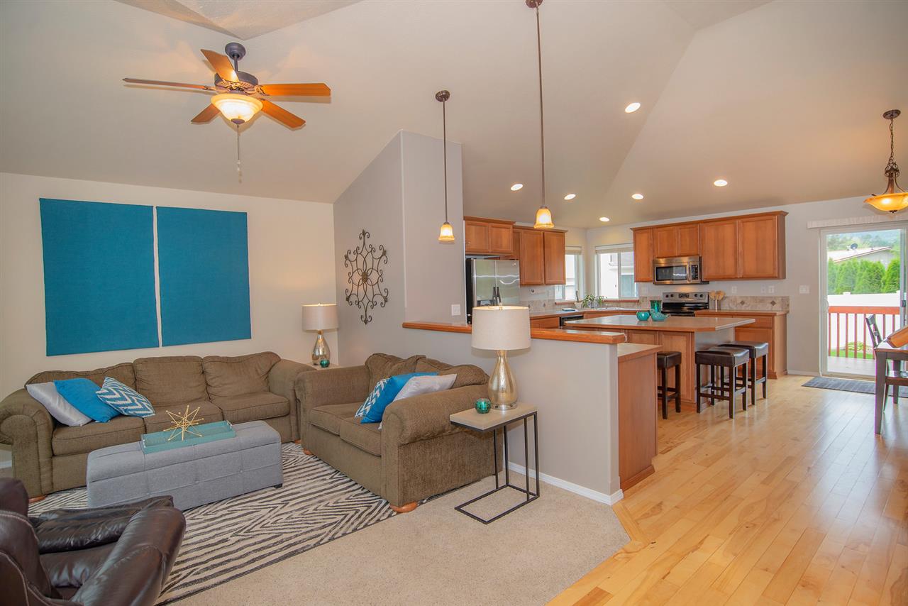 4012 South Bates Road Spokane Valley, WA 99206 - Photo 7 of 20 Gallery Image 7