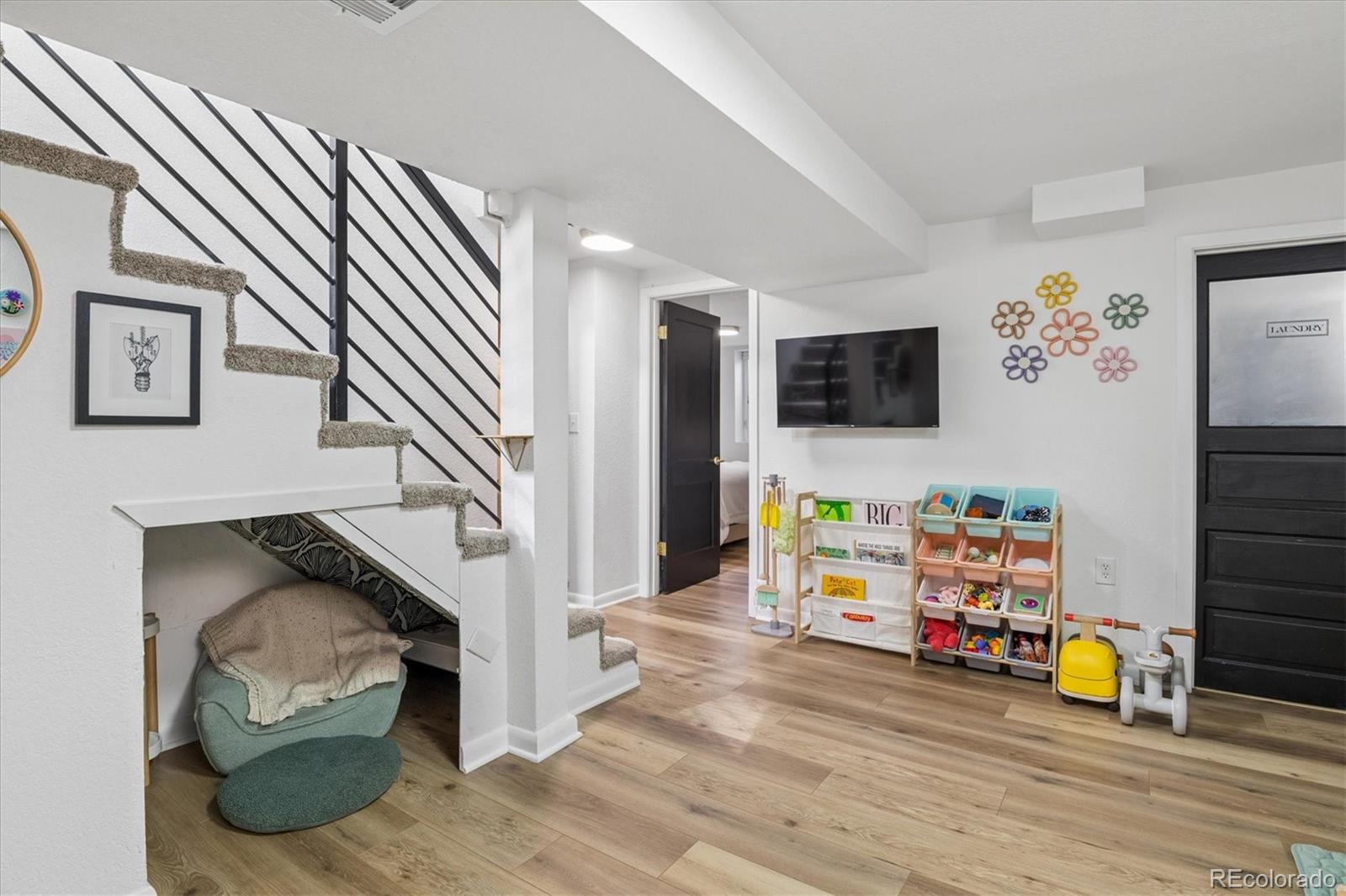 3696 Magnolia Street Denver, CO 80207 - Photo 18 of 29