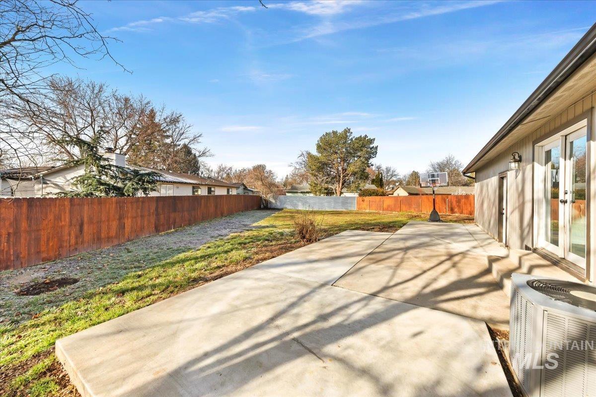 10667 West Cranberry Street Boise, ID 83713 - Photo 17 of 21